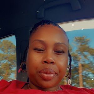 Meet your Posher, Stacey